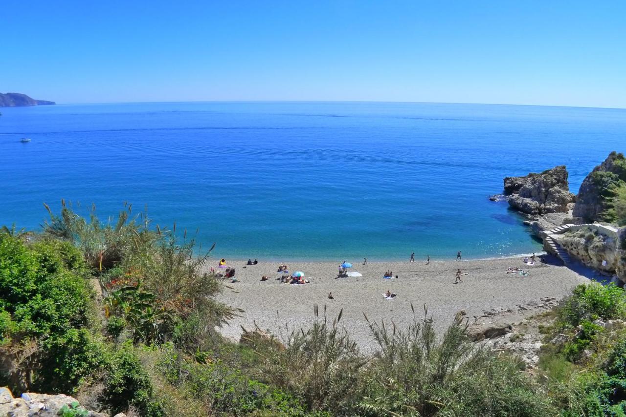 R838 Capistrano Playa 213 Apartment Нерха Екстериор снимка