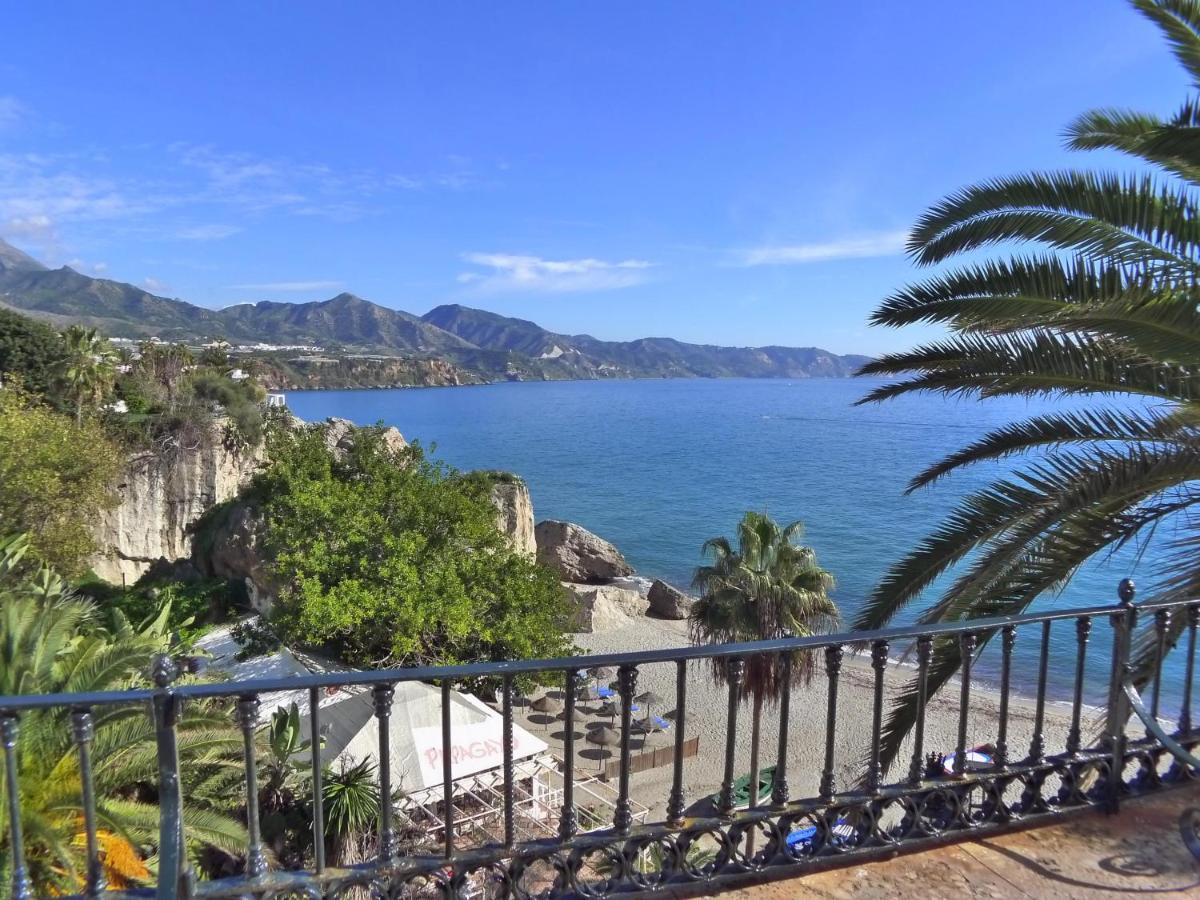 R838 Capistrano Playa 213 Apartment Нерха Екстериор снимка