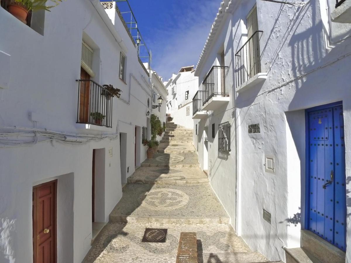 R838 Capistrano Playa 213 Apartment Нерха Екстериор снимка